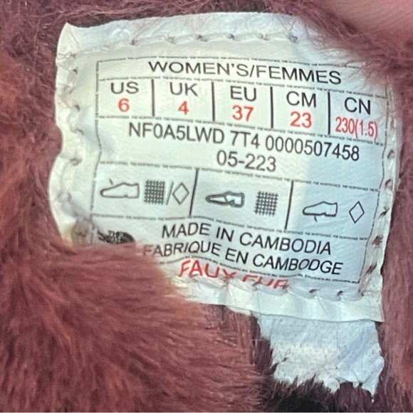 THE NORTH FACE Thermoball Lace Up
Womens Boots size Brand New size 6 - Picture 7 of 9